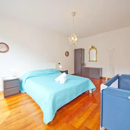 Dolcevita N 329 * Venise